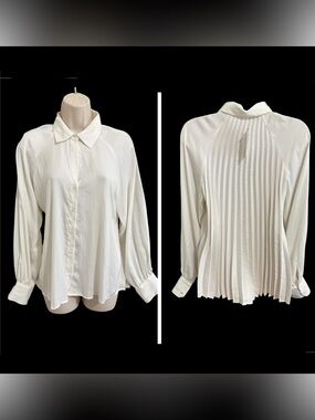 Banana Republic NWT Ivory Pleated Back Button Front Blouse Top Size Small